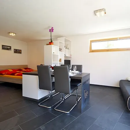 Ferienwohnung Neuhausler, Schinnas Sura 799 Apartament Scuol